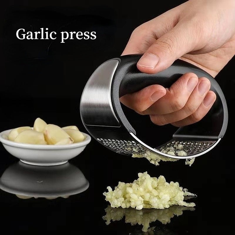 PAPANA 1/2Pcs Stainless Steel Garlic Press Crusher Manual Garlic Mincer Chopping Garlic Tool Home Garlic Masher Artifact Kitchen Gadget